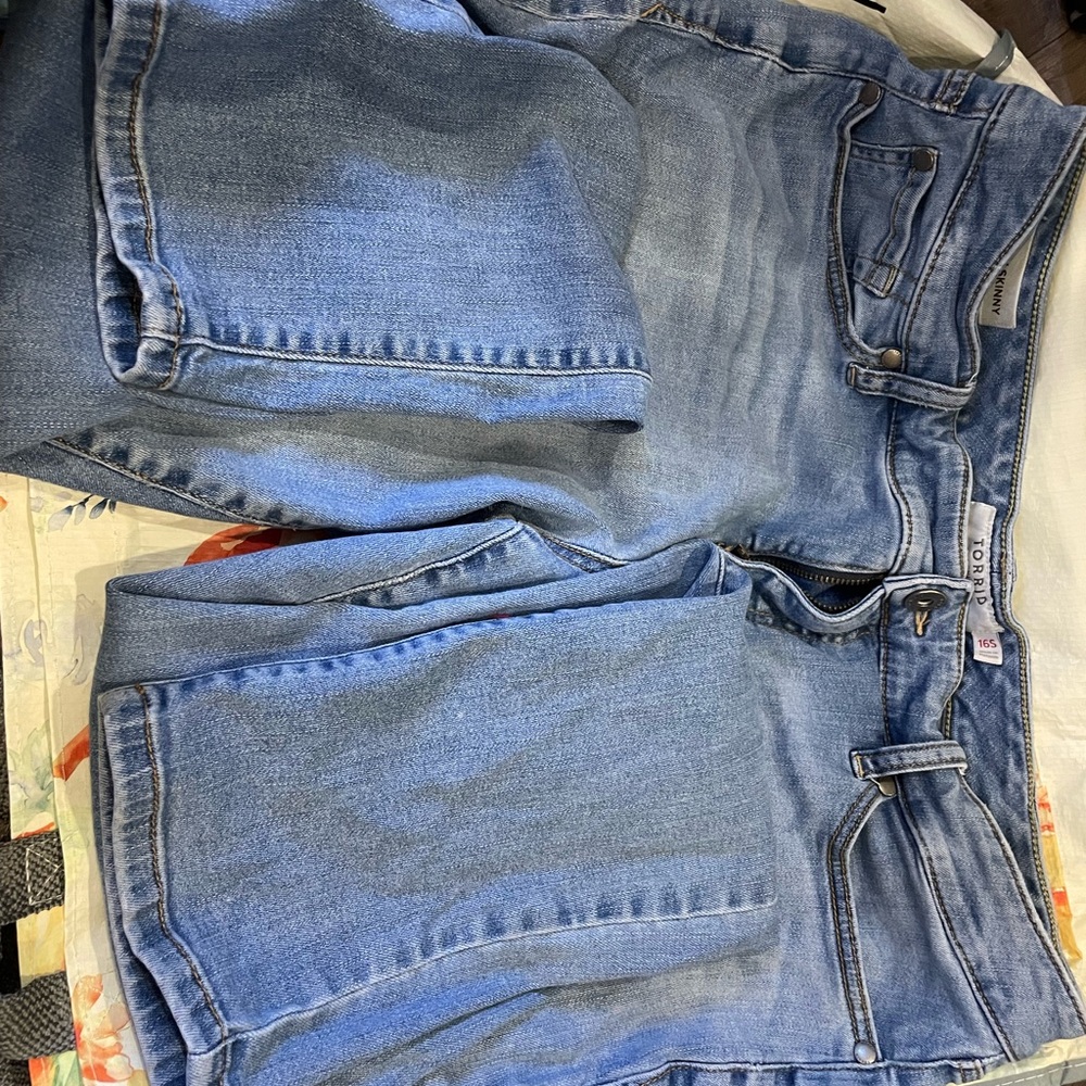 Torrid Best Skinny JEANS EVER! Sz. 16S